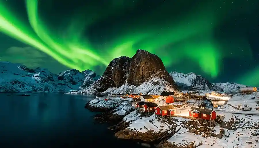 Chase the Northern Lights
